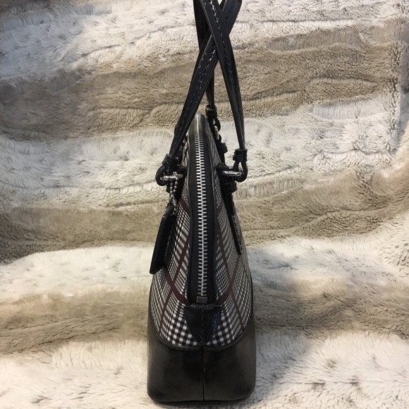 SOLD ON Ⓜ️ Coach Purse - Picture 4 of 6